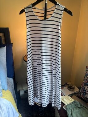Melrose and Market White and Black Striped Sleeveless Maxi Dress